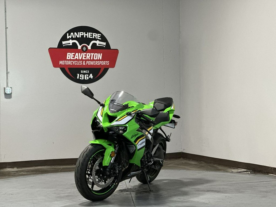 2025 Kawasaki Ninja® ZX™-6R Base