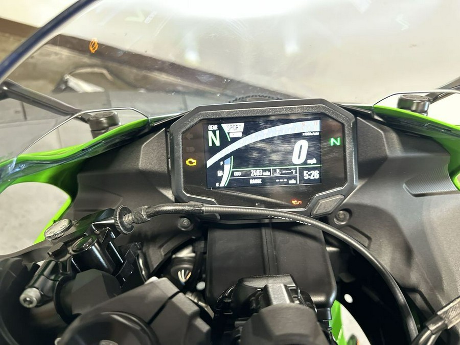 2025 Kawasaki Ninja® ZX™-6R Base