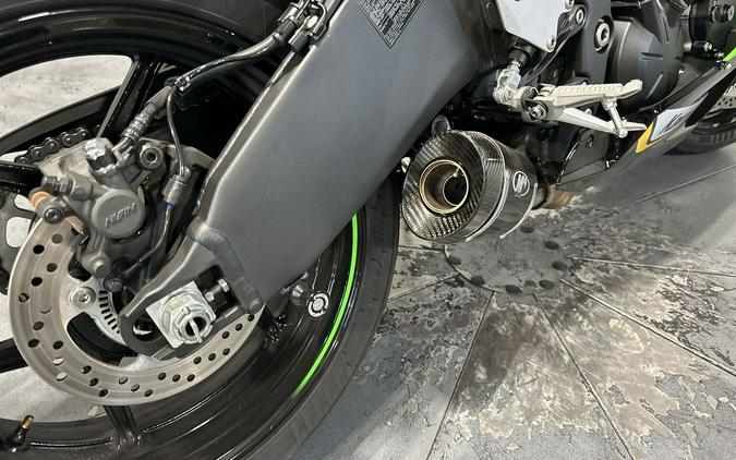 2025 Kawasaki Ninja® ZX™-6R Base