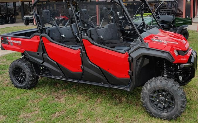 2023 Honda Pioneer 1000-6 Deluxe Crew