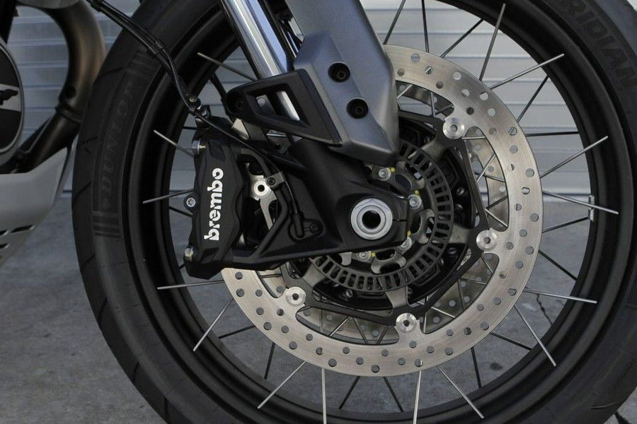 2025 Moto Guzzi V85 TT Travel