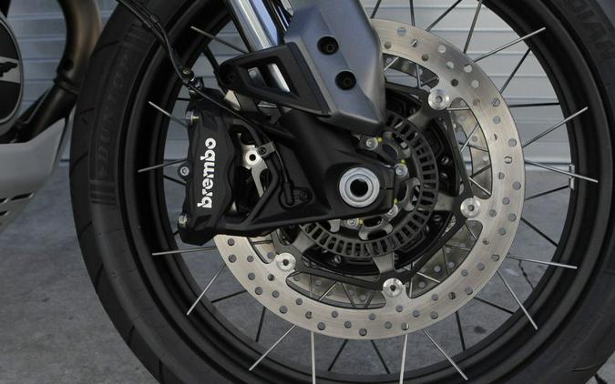 2025 Moto Guzzi V85 TT Travel