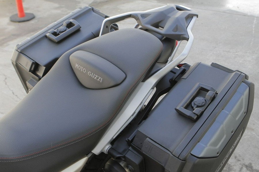 2025 Moto Guzzi V85 TT Travel