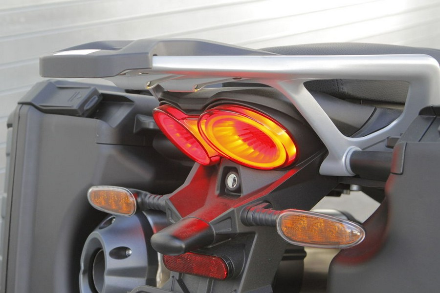 2025 Moto Guzzi V85 TT Travel