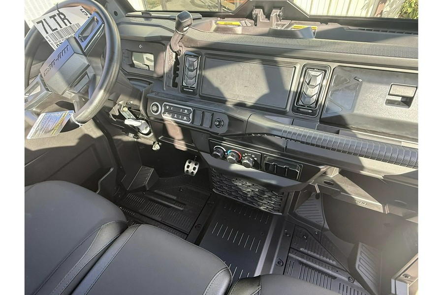 2026 Can-Am DEFENDER MAX XT HD11