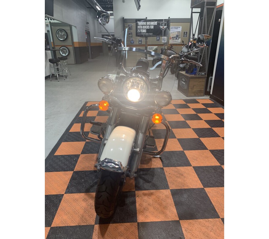 USED 2015 HARLEY-DAVIDSON POLICE ROAD KING FLHP FOR SALE NEAR LAKEVILLE, MN
