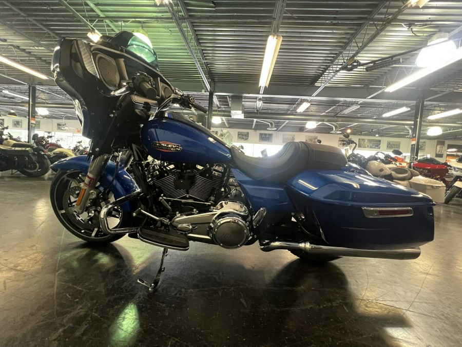 2024 Harley-Davidson Street Glide® Blue Burst FLHX