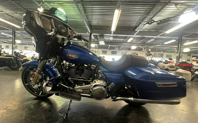 2024 Harley-Davidson Street Glide® Blue Burst FLHX