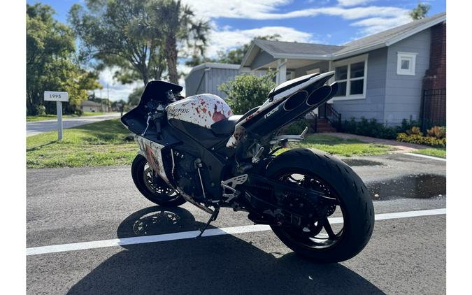 2011 Yamaha R1 1000CC