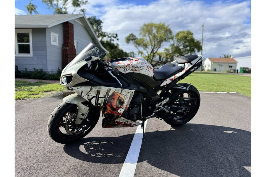 2011 Yamaha R1 1000CC