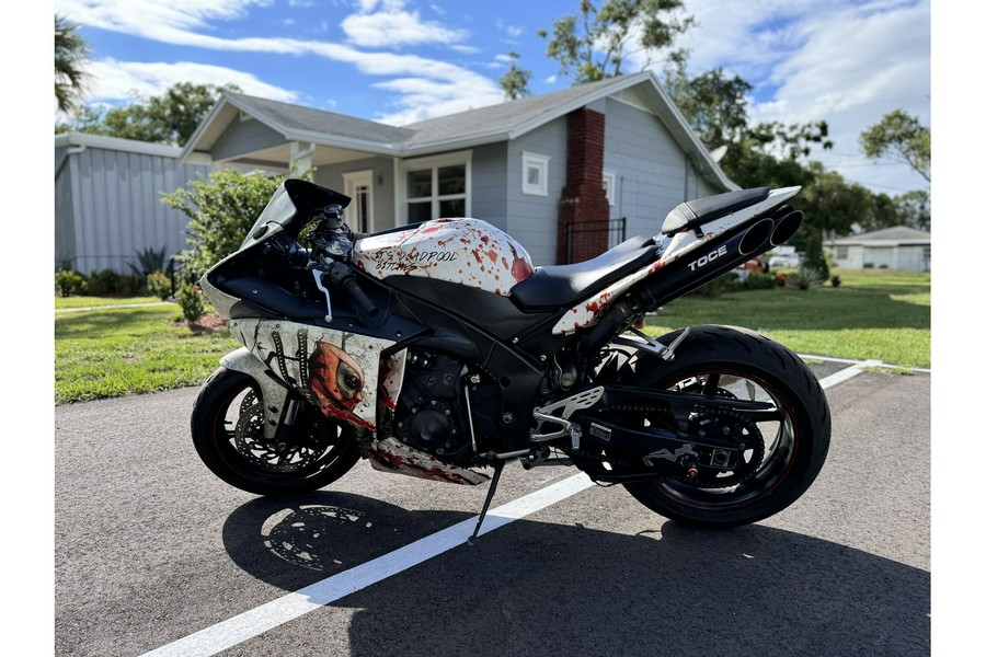 2011 Yamaha R1 1000CC