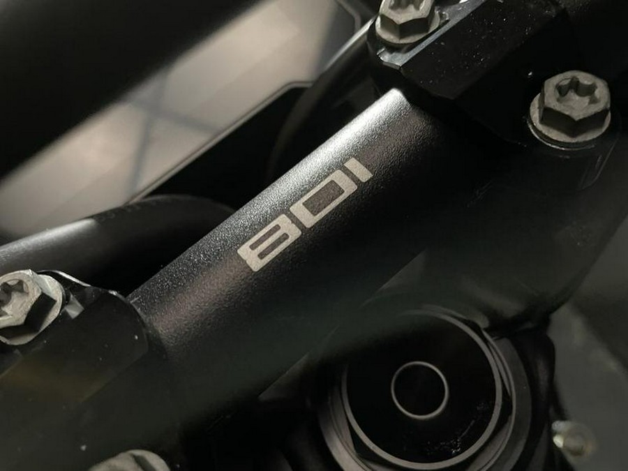 2025 Husqvarna® Svartpilen 801