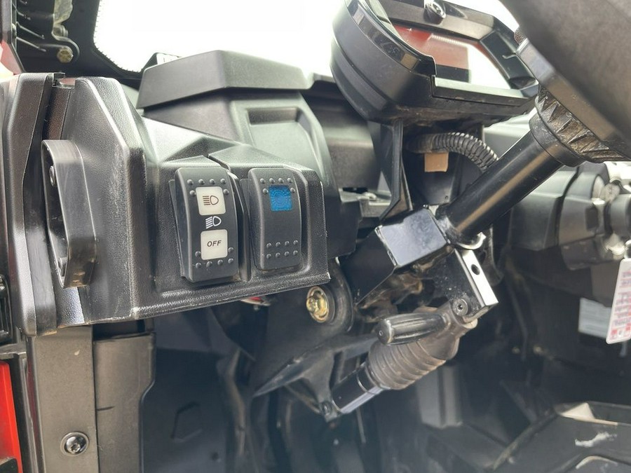 2022 Can-Am® Maverick Sport 1000