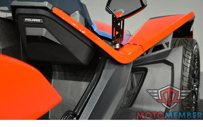 2025 Slingshot Slingshot® SLR AutoDrive Royal Red Blue