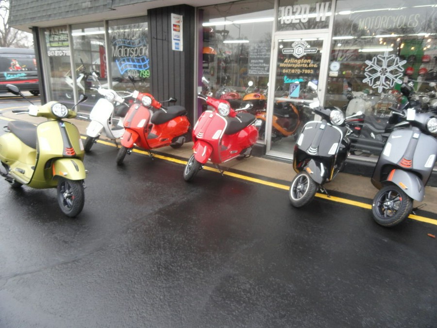 2023 Vespa GTS Super 300