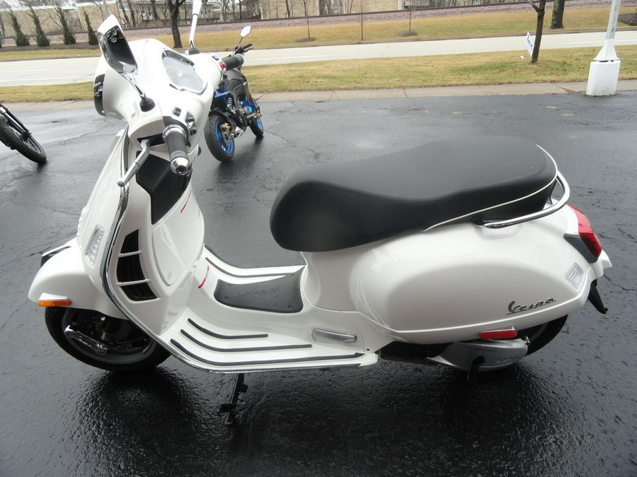 2023 Vespa GTS Super 300