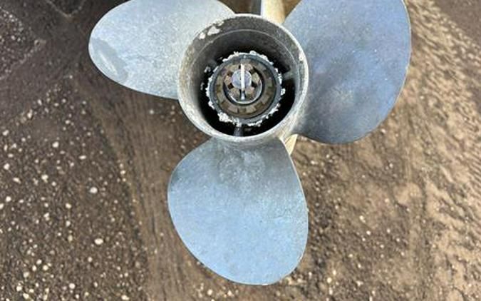 2019 Avalon GS 2385 CR Pontoon Boat w/90 HP Honda Outboard