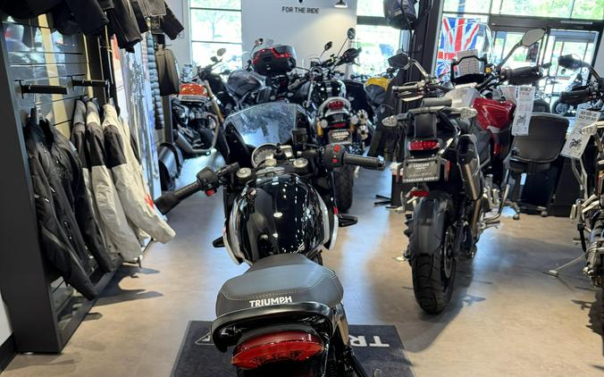 2026 Triumph Thruxton 400