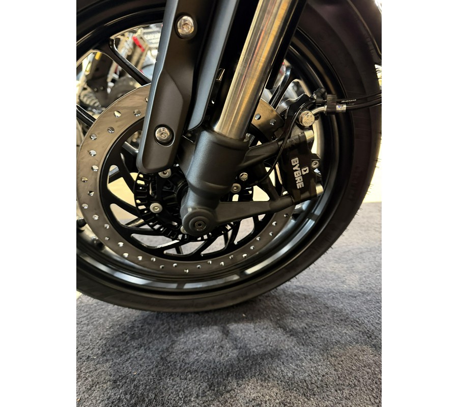 2026 Triumph Thruxton 400