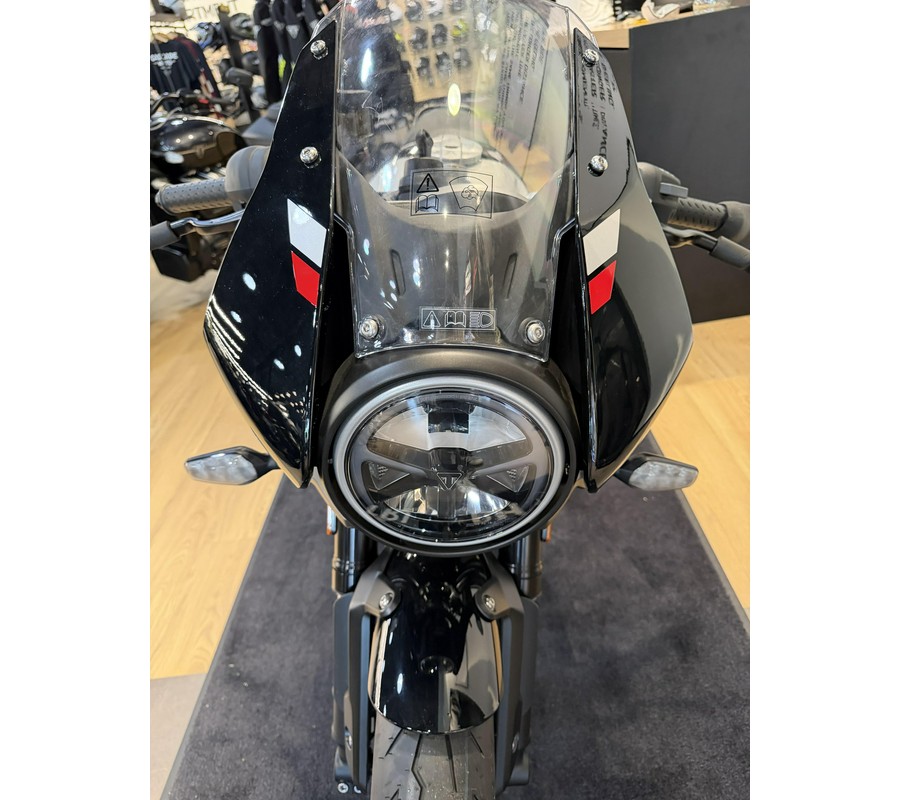 2026 Triumph Thruxton 400