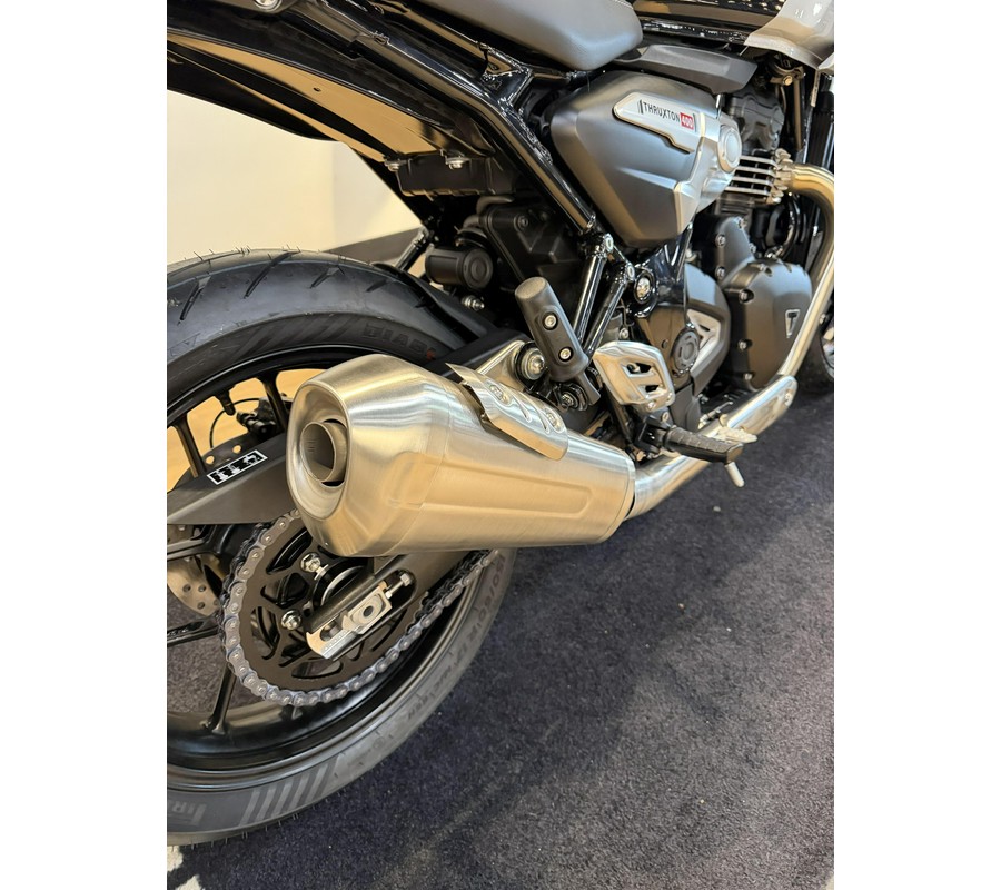 2026 Triumph Thruxton 400