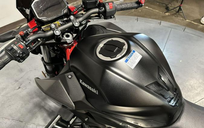 2025 Kawasaki Z500 SE ABS