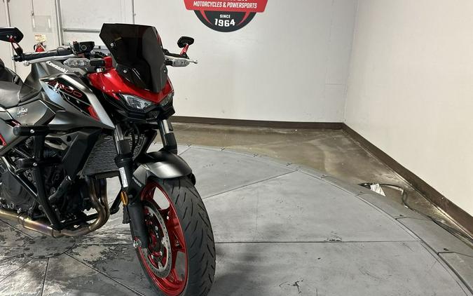 2025 Kawasaki Z500 SE ABS