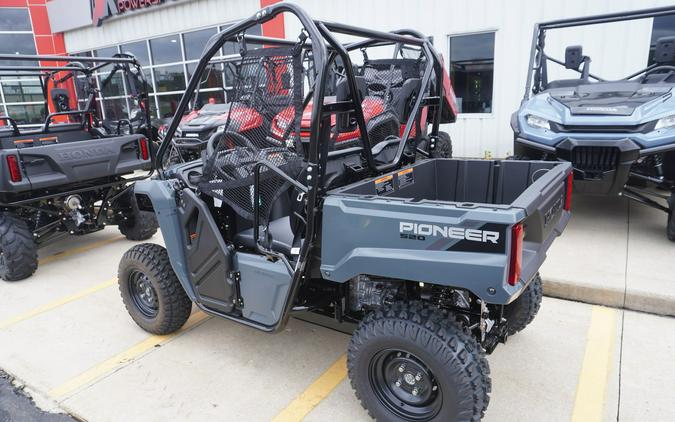 2025 Honda PIONEER 520