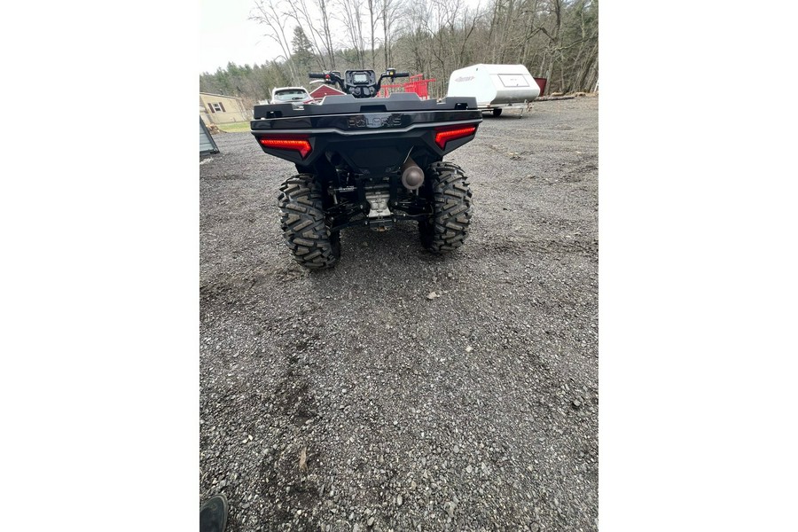 2023 SPORTSMAN 570 TRAIL - ONYX BLACK W/ PLOW - Polaris