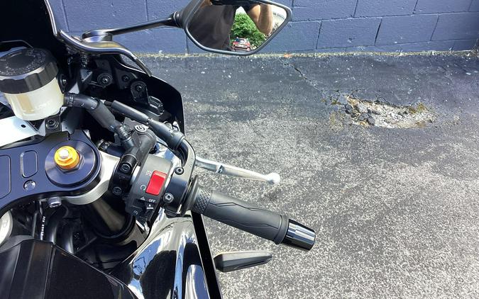 2025 Yamaha YZFR7