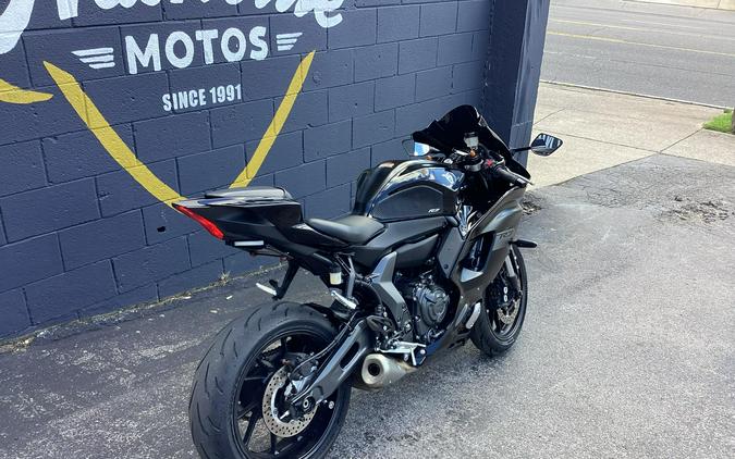 2025 Yamaha YZFR7