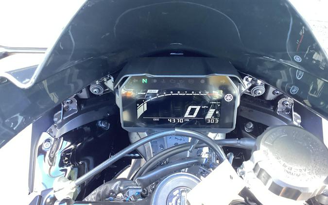 2025 Yamaha YZFR7