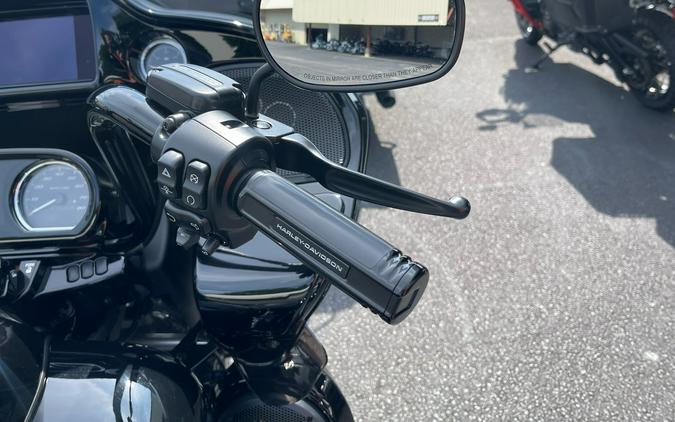 2024 Harley-Davidson Road Glide® 3