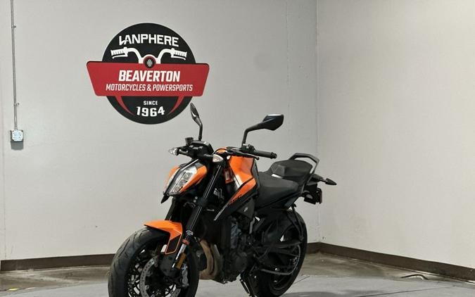 2022 KTM Duke 890