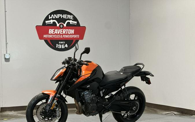 2022 KTM Duke 890