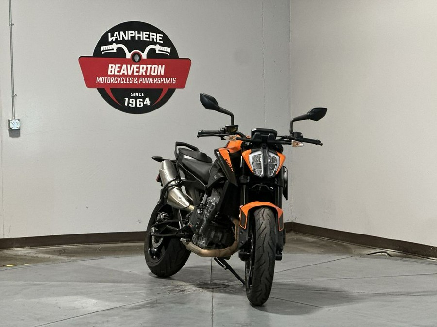 2022 KTM Duke 890