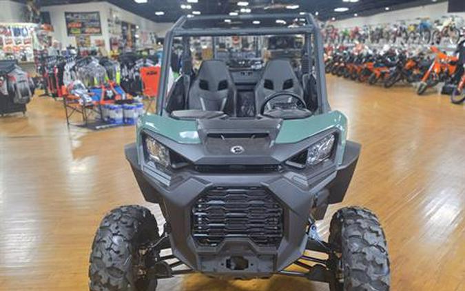 2026 Can-Am Commander DPS 700