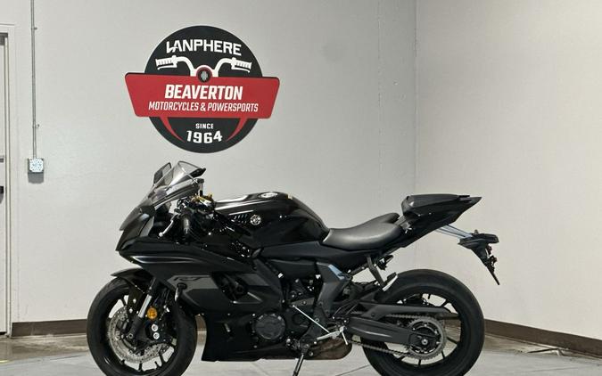 2025 Yamaha YZF R7