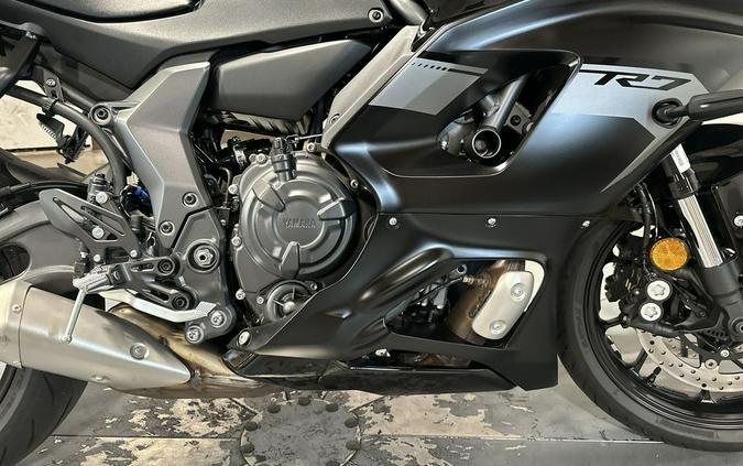2025 Yamaha YZF R7