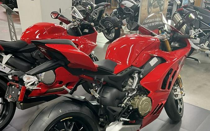 2024 Ducati Panigale V4 Red