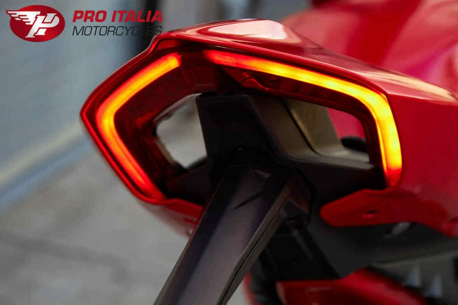 2024 Ducati Panigale V4 Red