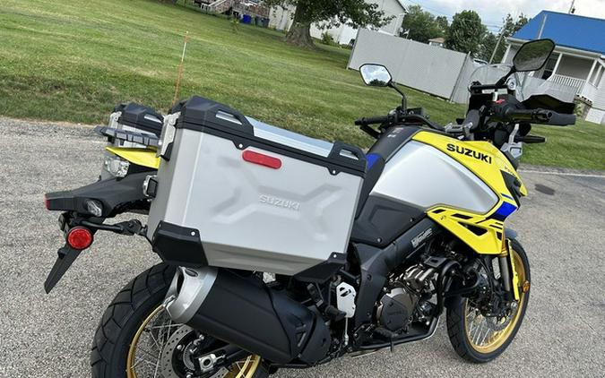 2023 Suzuki V-Strom 1050DE Adventure