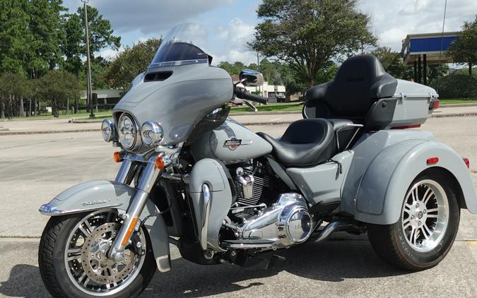 2024 Harley-Davidson Tri Glide FLHTCUTG