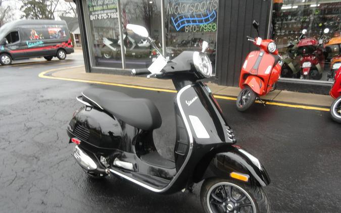 2023 Vespa GTS Super 300