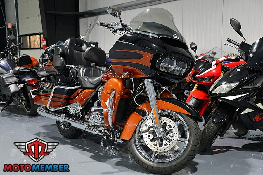 2015 Harley-Davidson® FLTRUSE - CVO™ Road Glide® Ultra