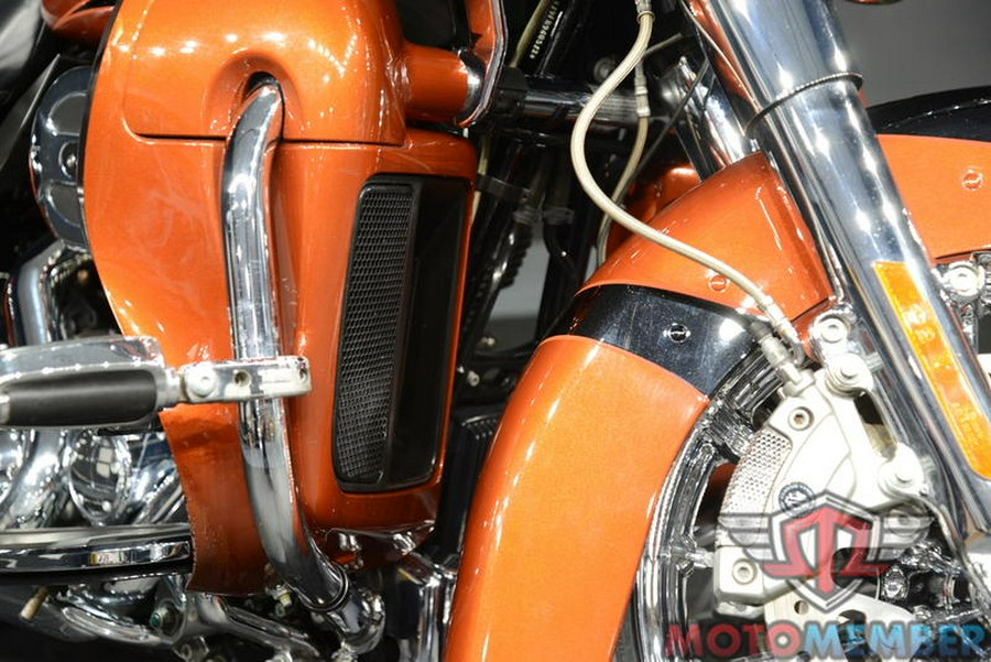 2015 Harley-Davidson® FLTRUSE - CVO™ Road Glide® Ultra