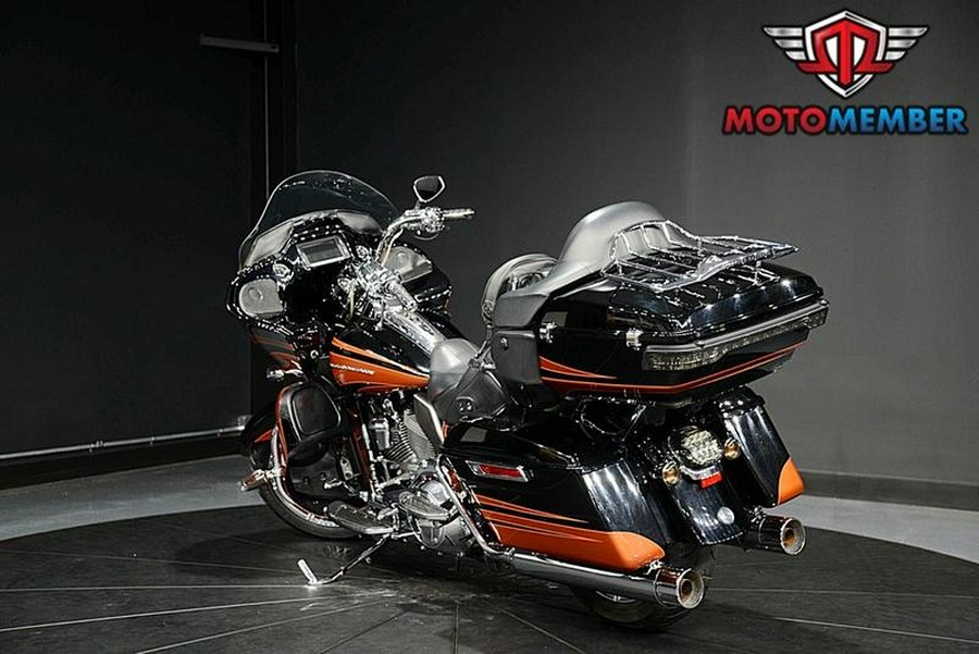 2015 Harley-Davidson® FLTRUSE - CVO™ Road Glide® Ultra