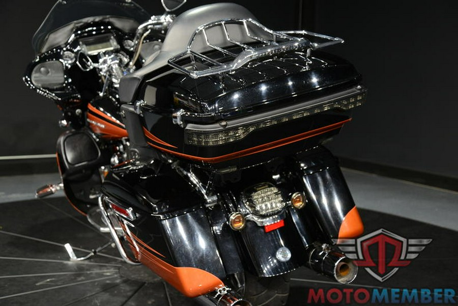 2015 Harley-Davidson® FLTRUSE - CVO™ Road Glide® Ultra