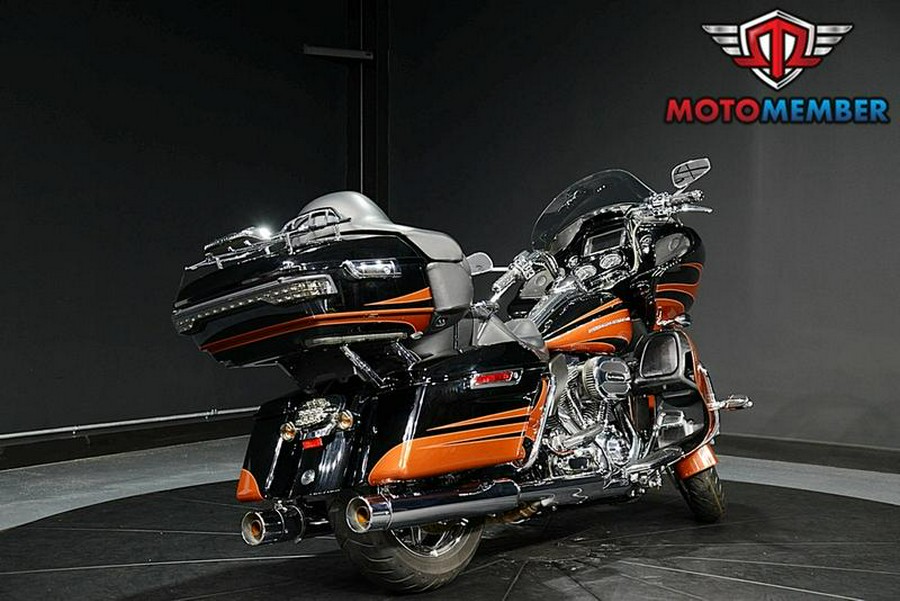 2015 Harley-Davidson® FLTRUSE - CVO™ Road Glide® Ultra