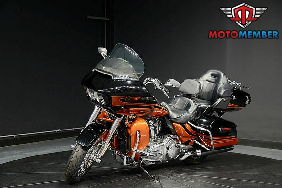 2015 Harley-Davidson® FLTRUSE - CVO™ Road Glide® Ultra